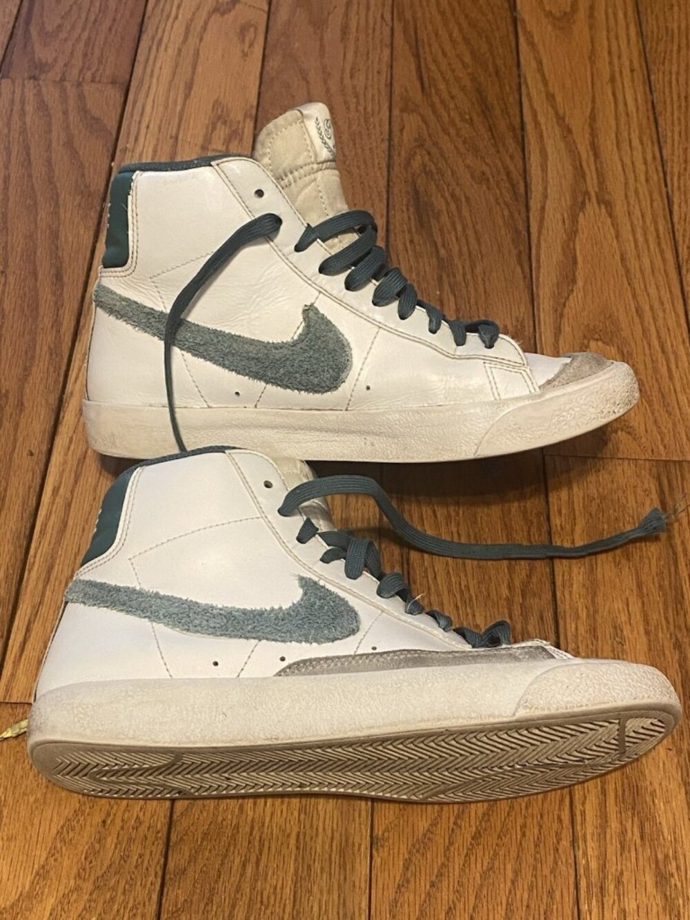 Nike Blazer Mid '77 Summit White Phantom Light Pumice Bicoastal (GS) Size 5.5Y